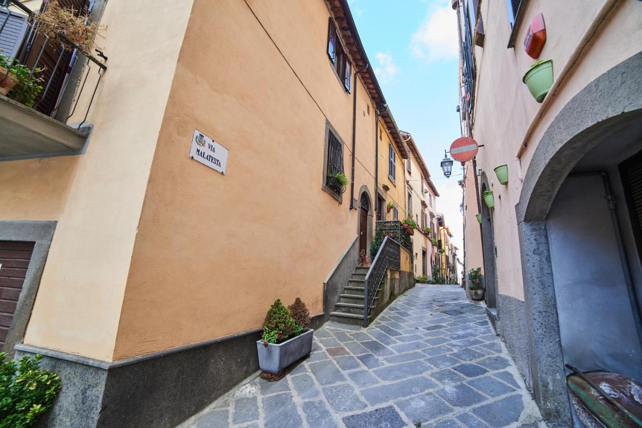 Alloggio Turistico Centro Storico Malatesta Montefiascone Bagian luar foto