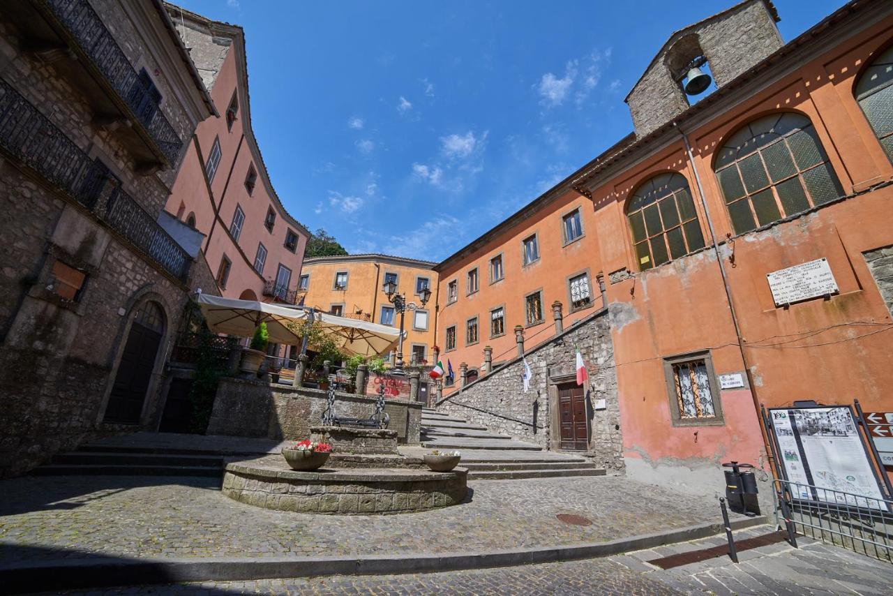 Alloggio Turistico Centro Storico Malatesta Montefiascone Bagian luar foto