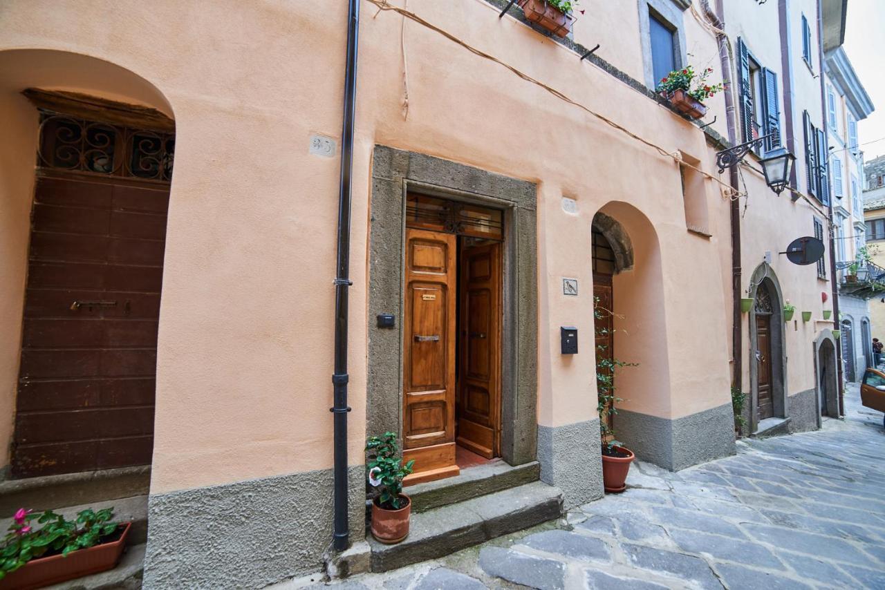 Alloggio Turistico Centro Storico Malatesta Montefiascone Bagian luar foto