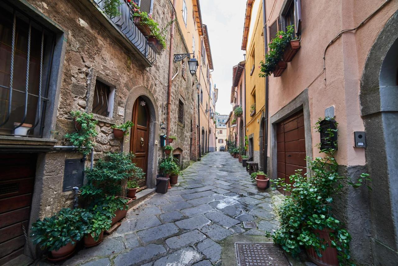 Alloggio Turistico Centro Storico Malatesta Montefiascone Bagian luar foto