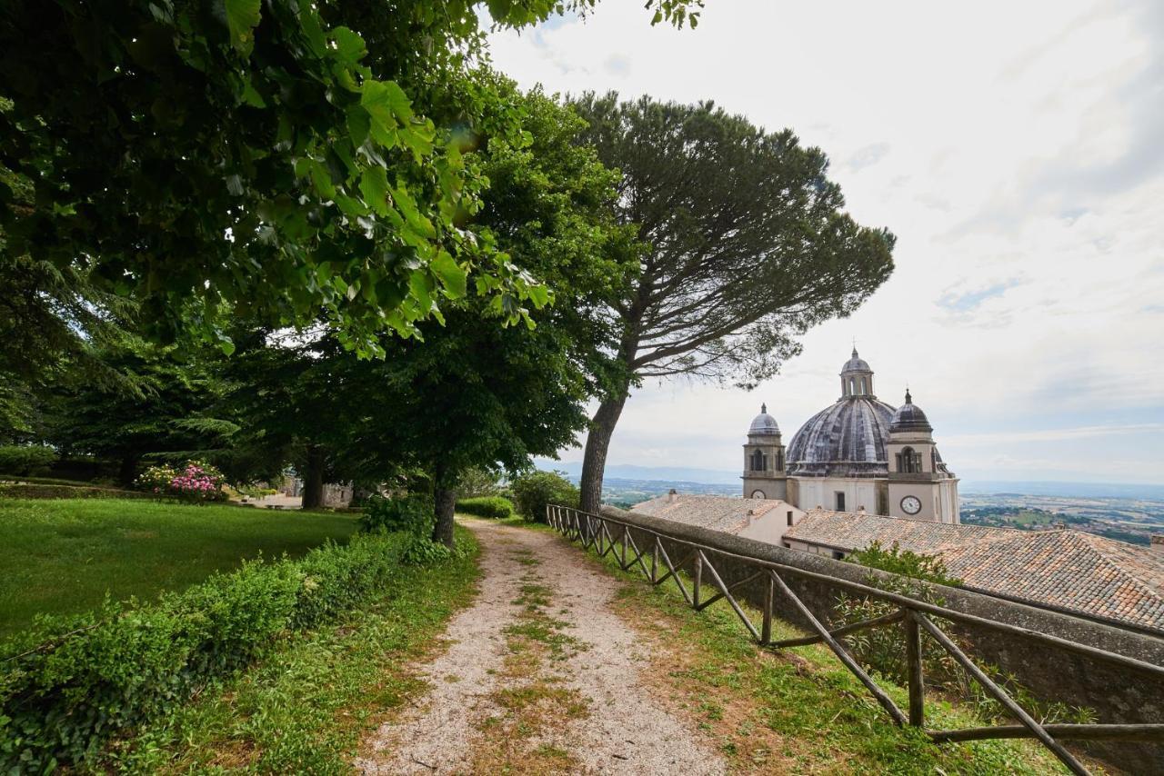 Alloggio Turistico Centro Storico Malatesta Montefiascone Bagian luar foto