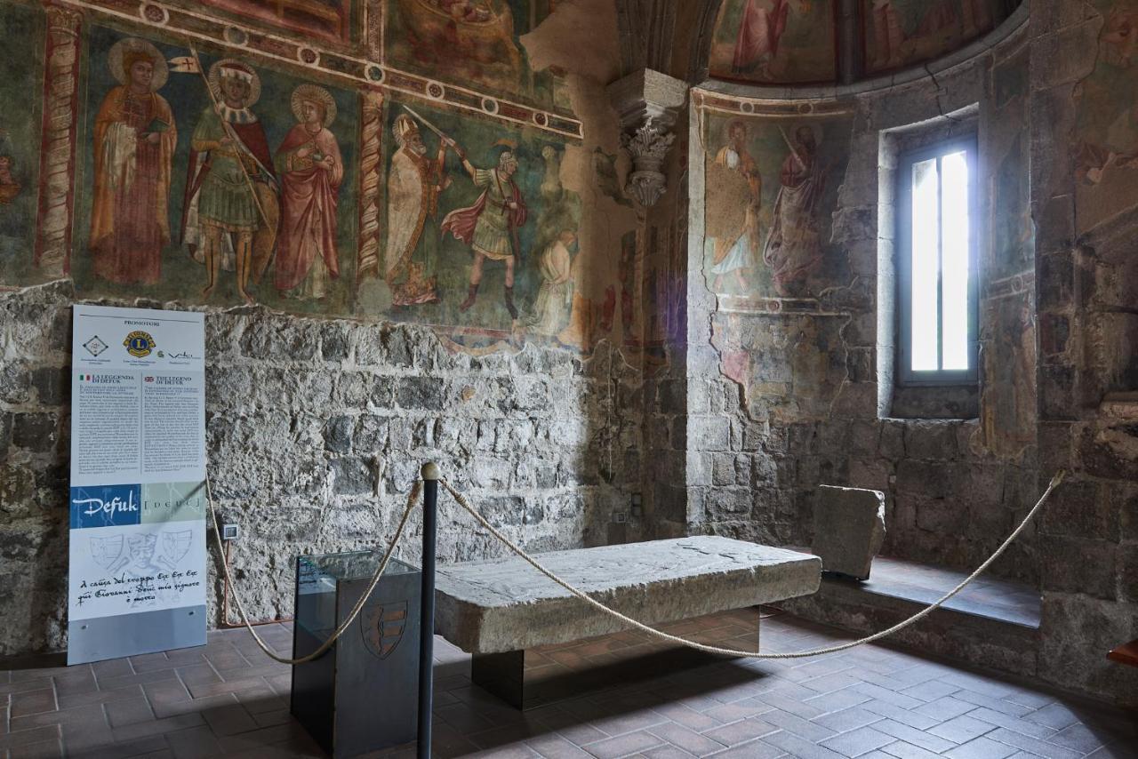 Alloggio Turistico Centro Storico Malatesta Montefiascone Bagian luar foto